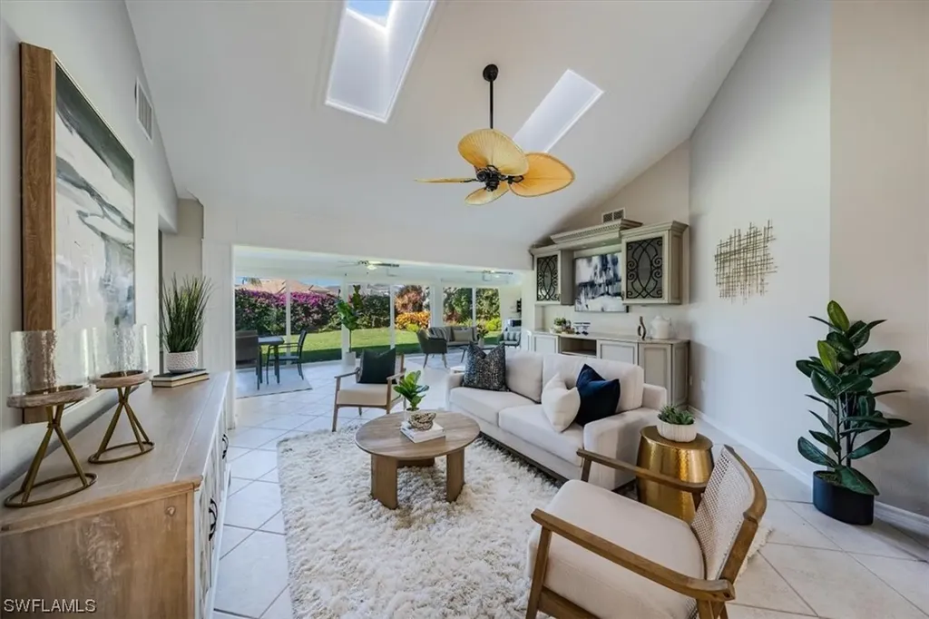 812 Reef Point Circle Naples FL 34108