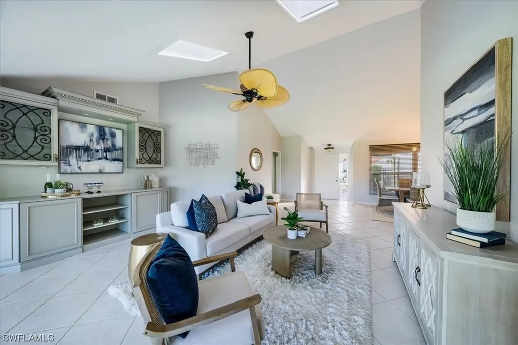 812 Reef Point Circle Naples FL 34108