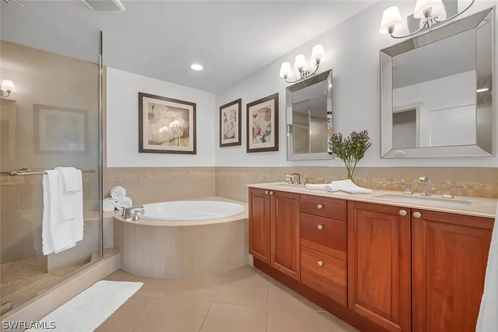 9115 Strada Place Naples FL 34108