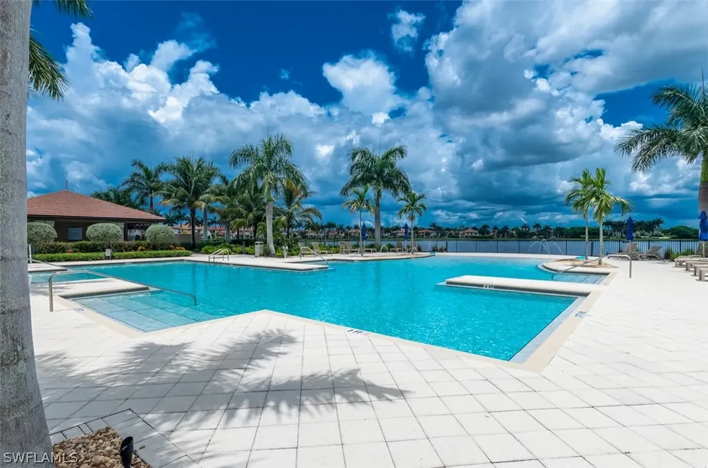 1470 Oceania Drive S Naples FL 34113