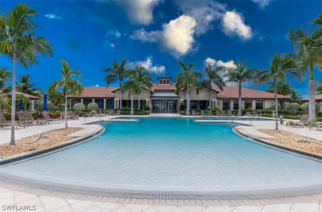 1470 Oceania Drive S Naples FL 34113