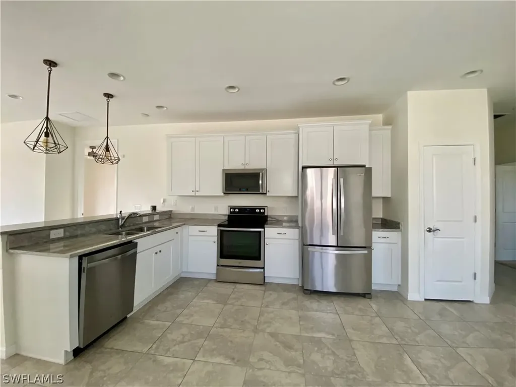 1470 Oceania Drive S Naples FL 34113