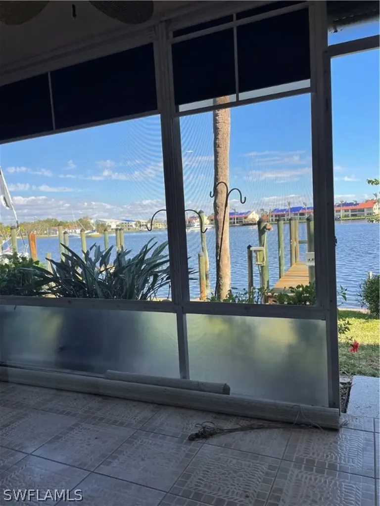 434 Tudor Drive Cape Coral FL 33904