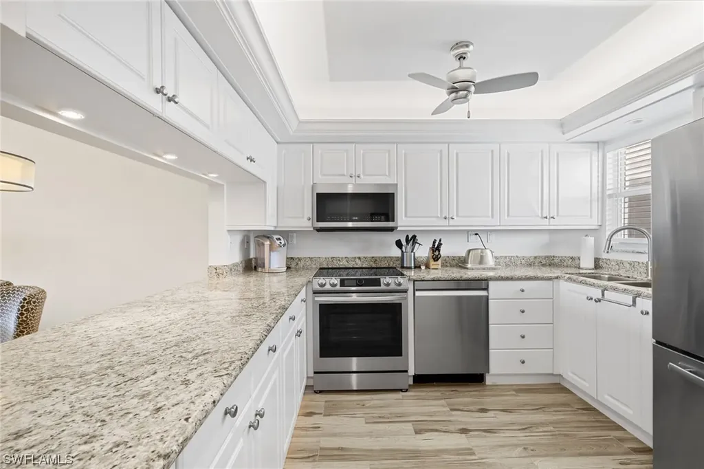 29 High Point Circle E Naples FL 34103
