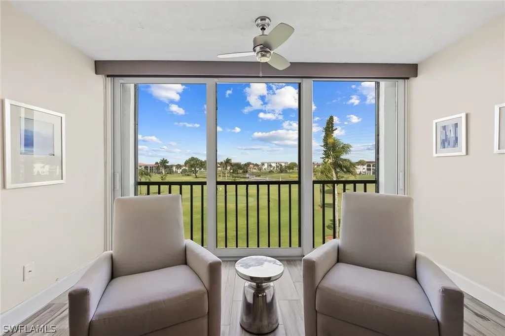 29 High Point Circle E Naples FL 34103
