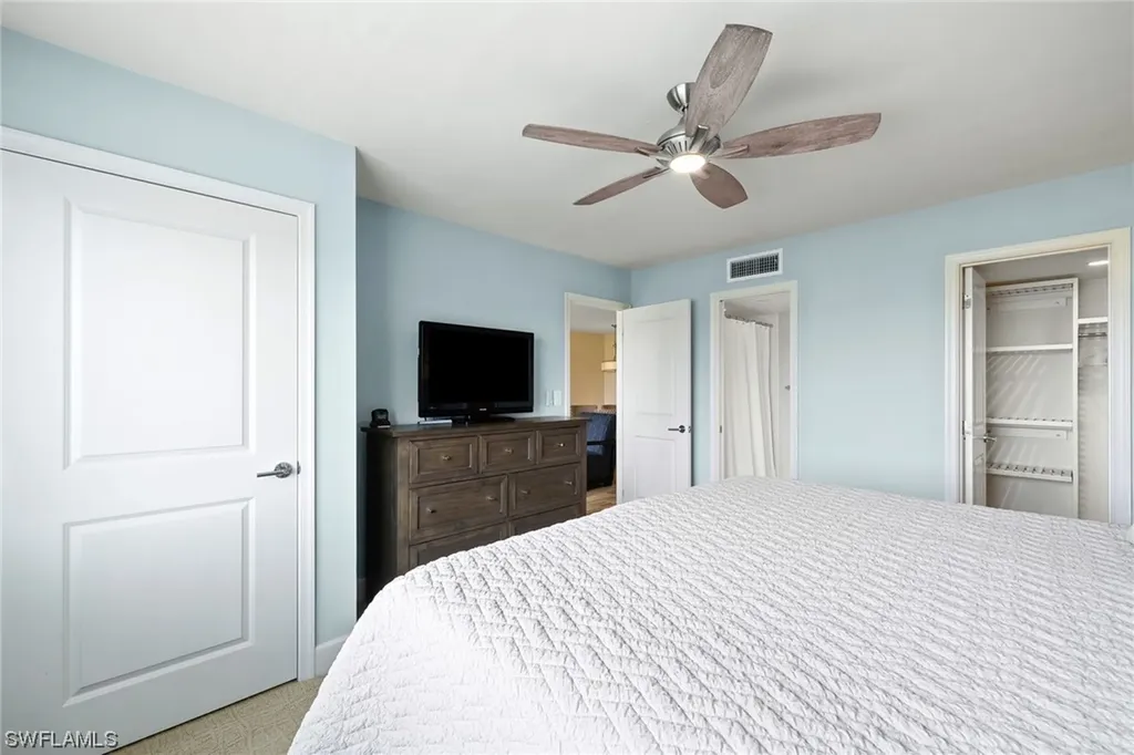 29 High Point Circle E Naples FL 34103