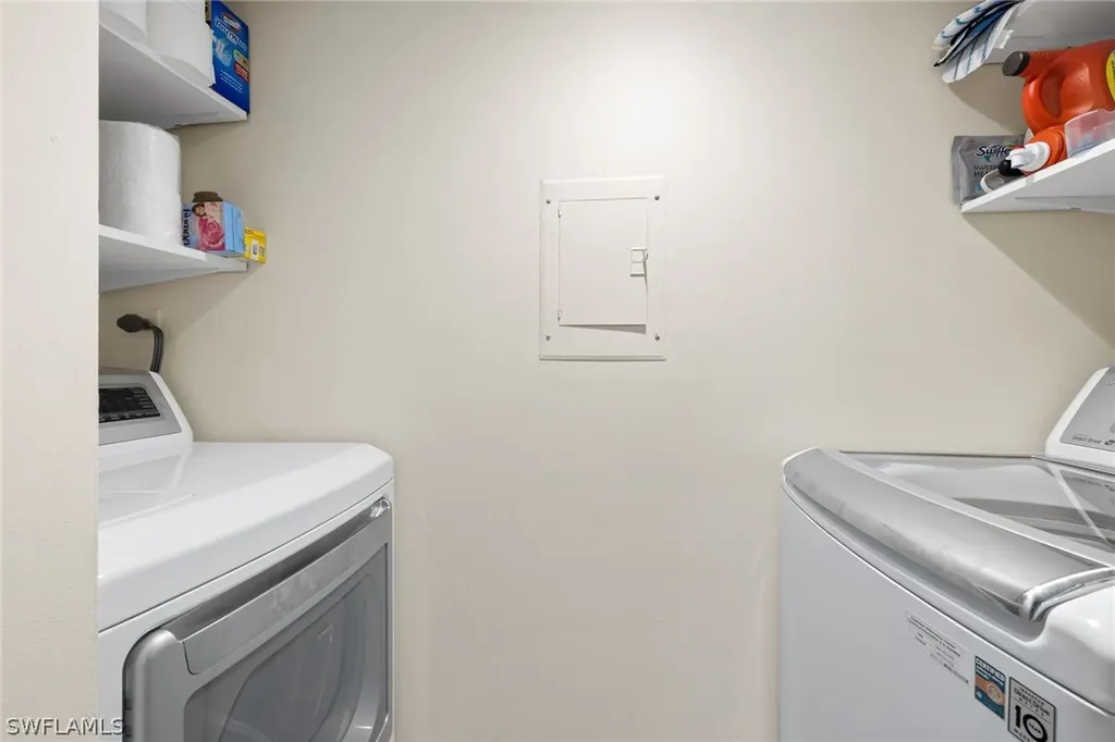 29 High Point Circle E Naples FL 34103