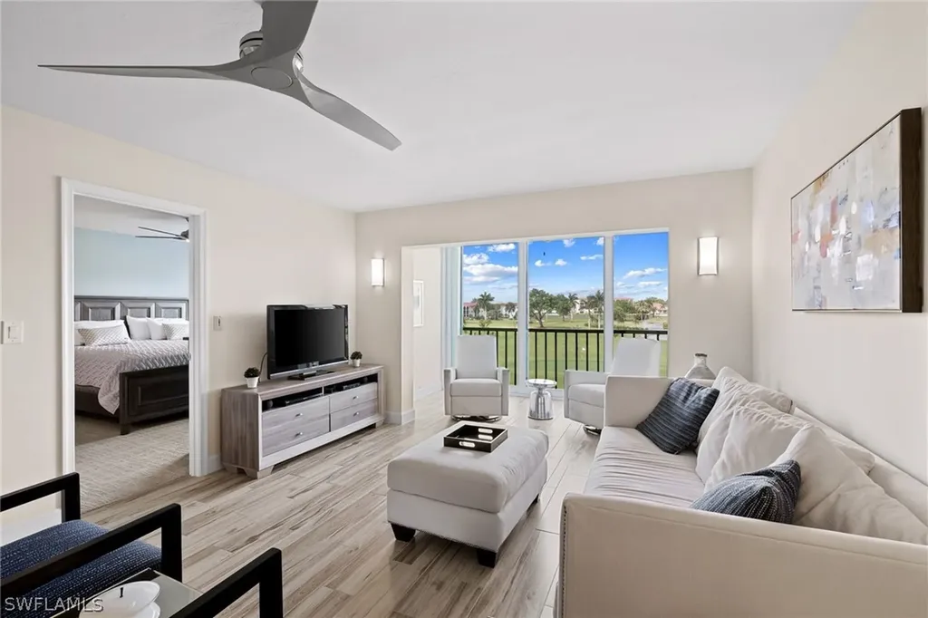 29 High Point Circle E Naples FL 34103