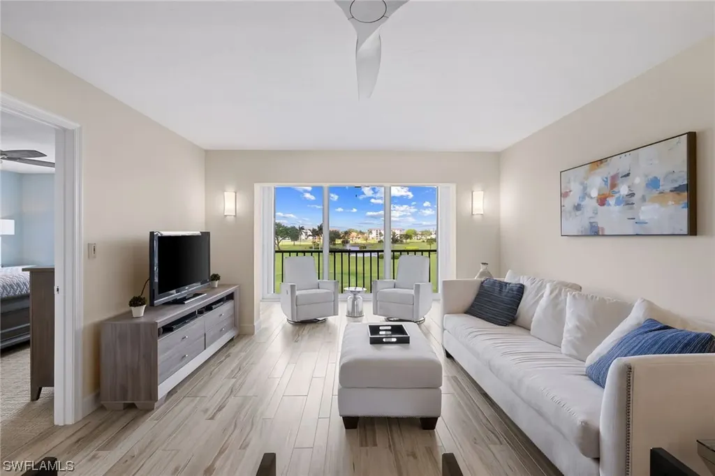 29 High Point Circle E Naples FL 34103