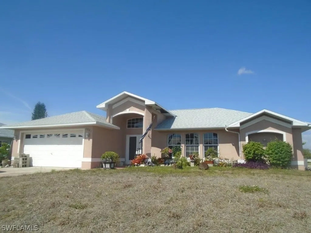 1021 SW 4th Place Cape Coral FL 33991