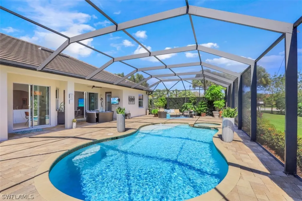 9015 Graphite Circle Naples FL 34120