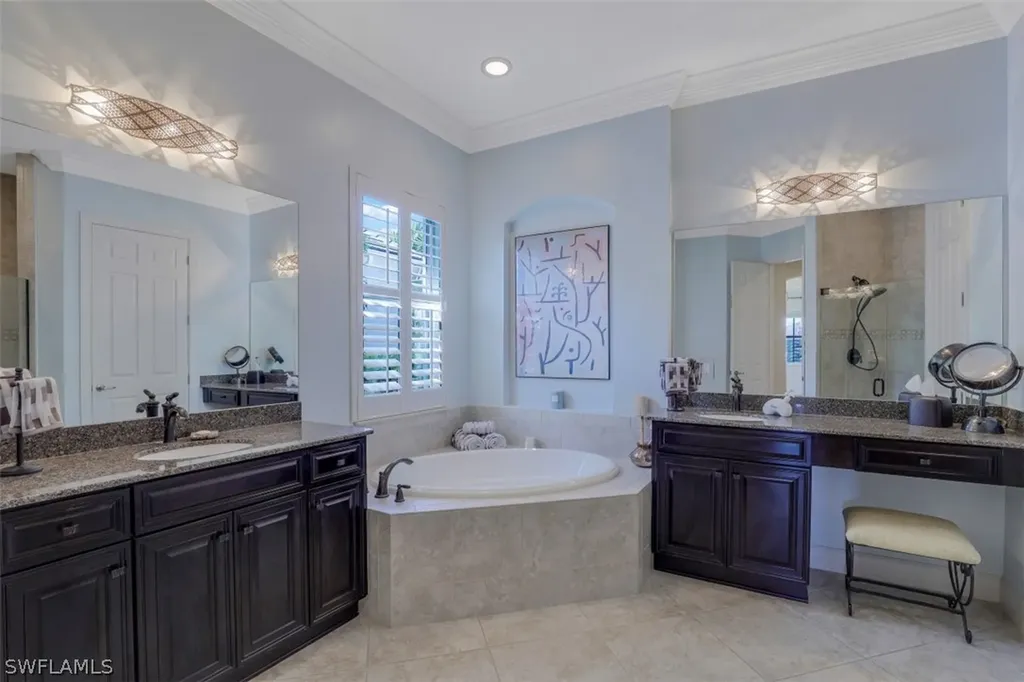 9015 Graphite Circle Naples FL 34120