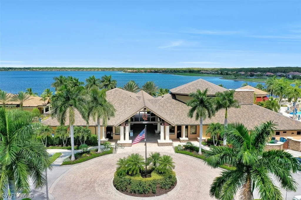 9015 Graphite Circle Naples FL 34120