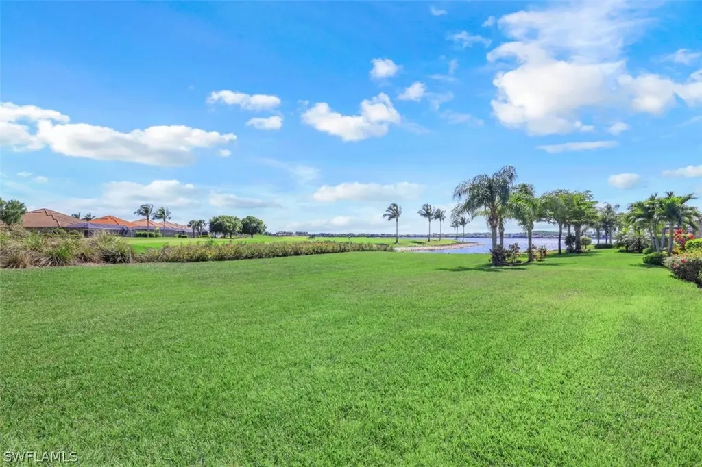 9015 Graphite Circle Naples FL 34120