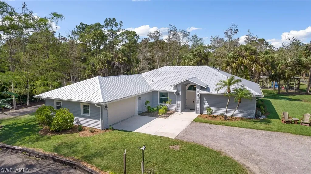 4371 1st Avenue SW Naples FL 34119