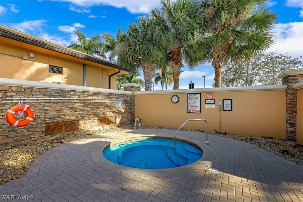 9096 Graphite Circle Naples FL 34120