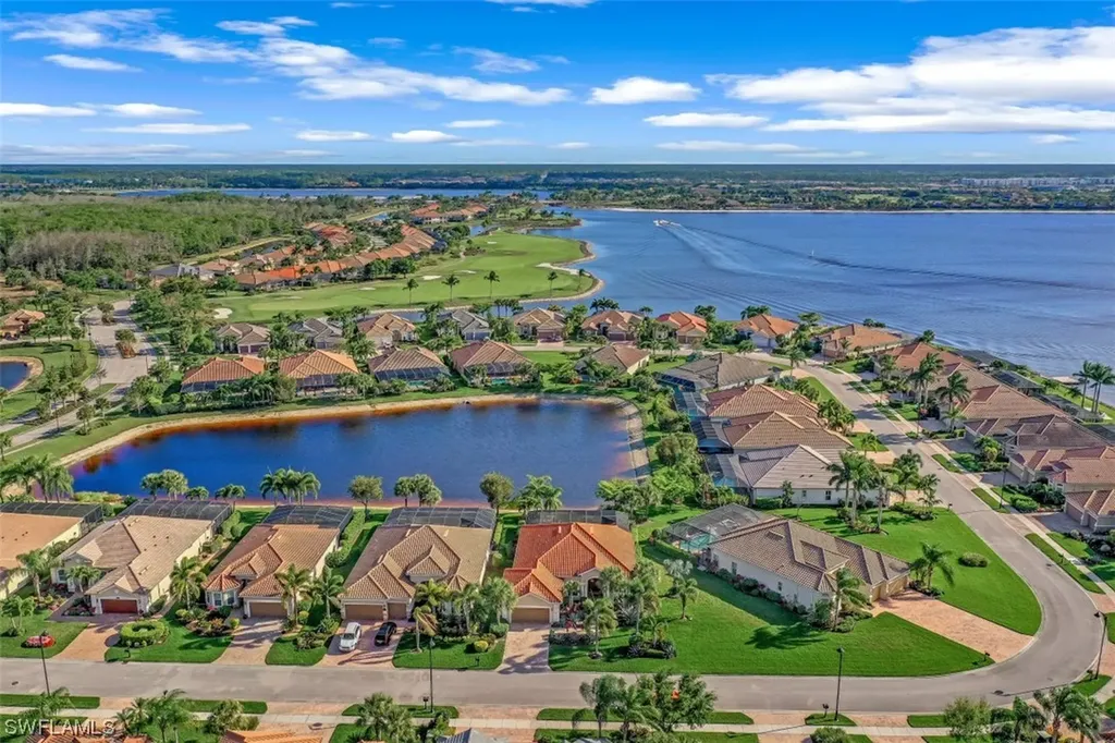 9096 Graphite Circle Naples FL 34120