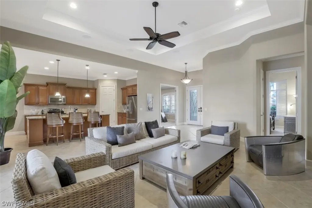 9096 Graphite Circle Naples FL 34120