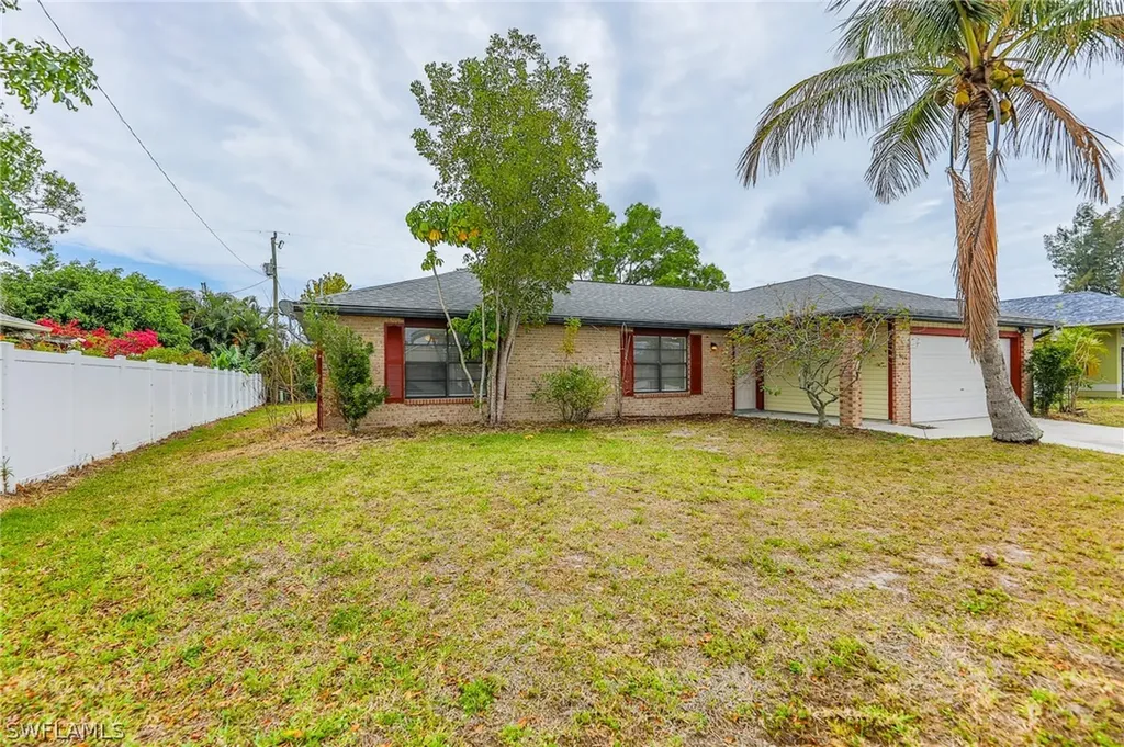 2614 Gleason Parkway Cape Coral FL 33914