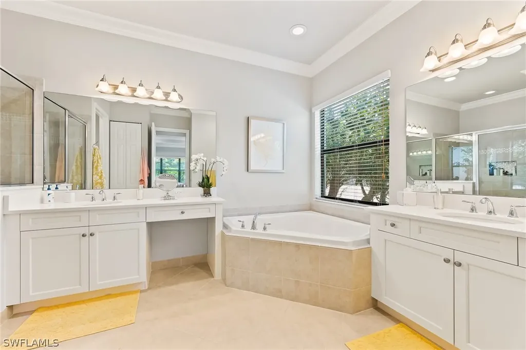 4184 Siderno Court Naples FL 34119