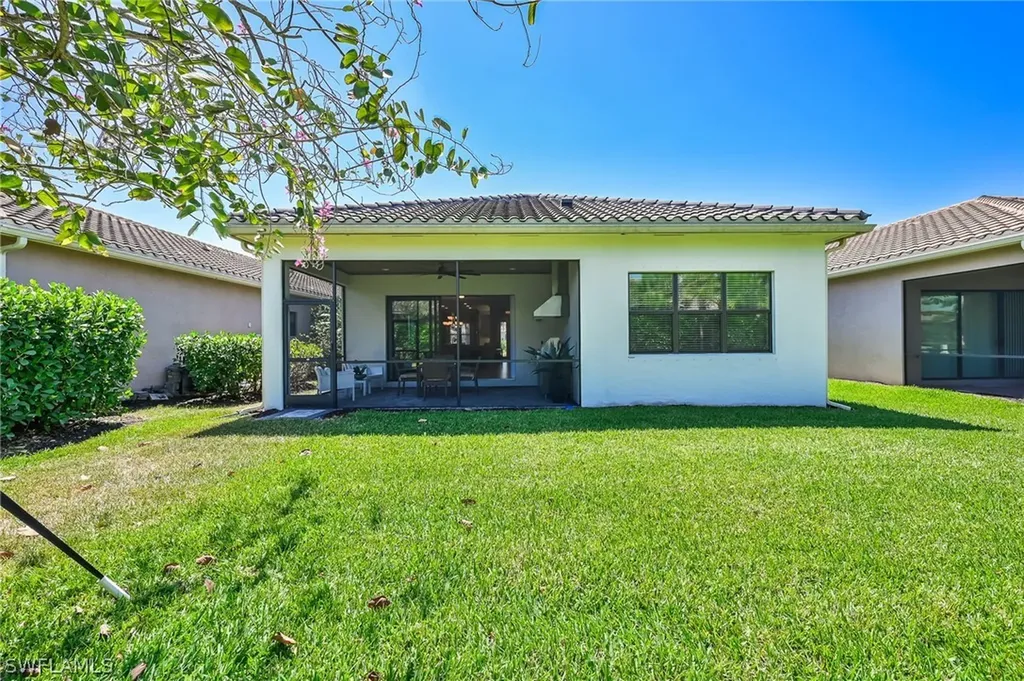 4184 Siderno Court Naples FL 34119