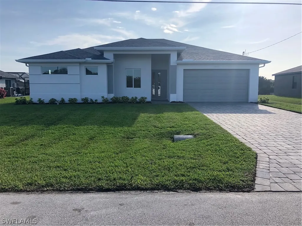 615 SW 8th Court Cape Coral FL 33991
