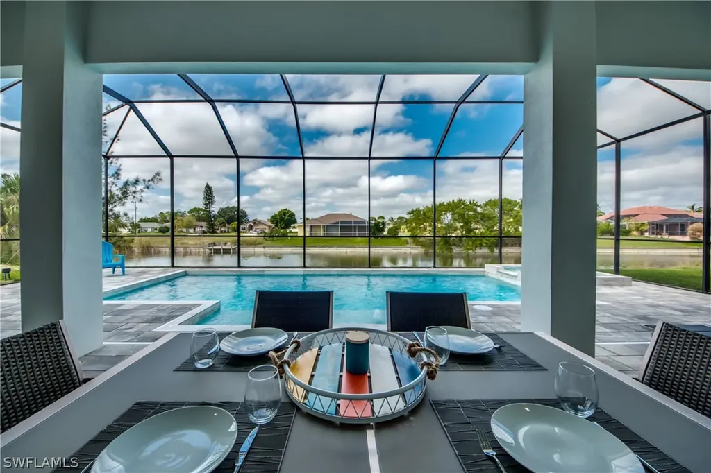 1502 SW 28th Street Cape Coral FL 33914