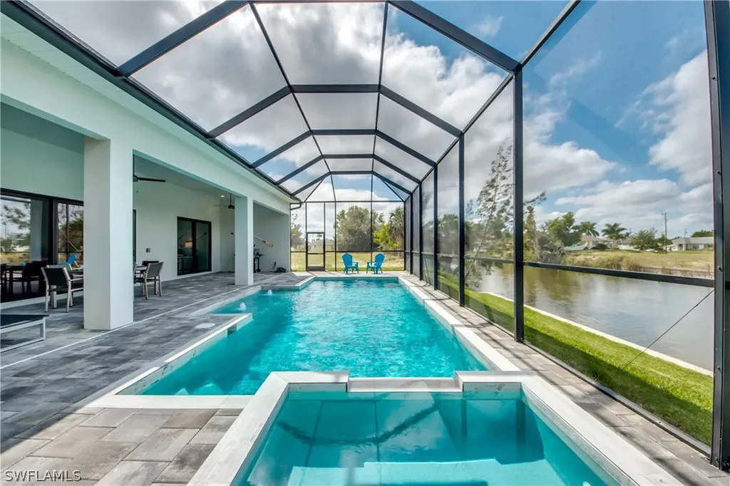 1502 SW 28th Street Cape Coral FL 33914