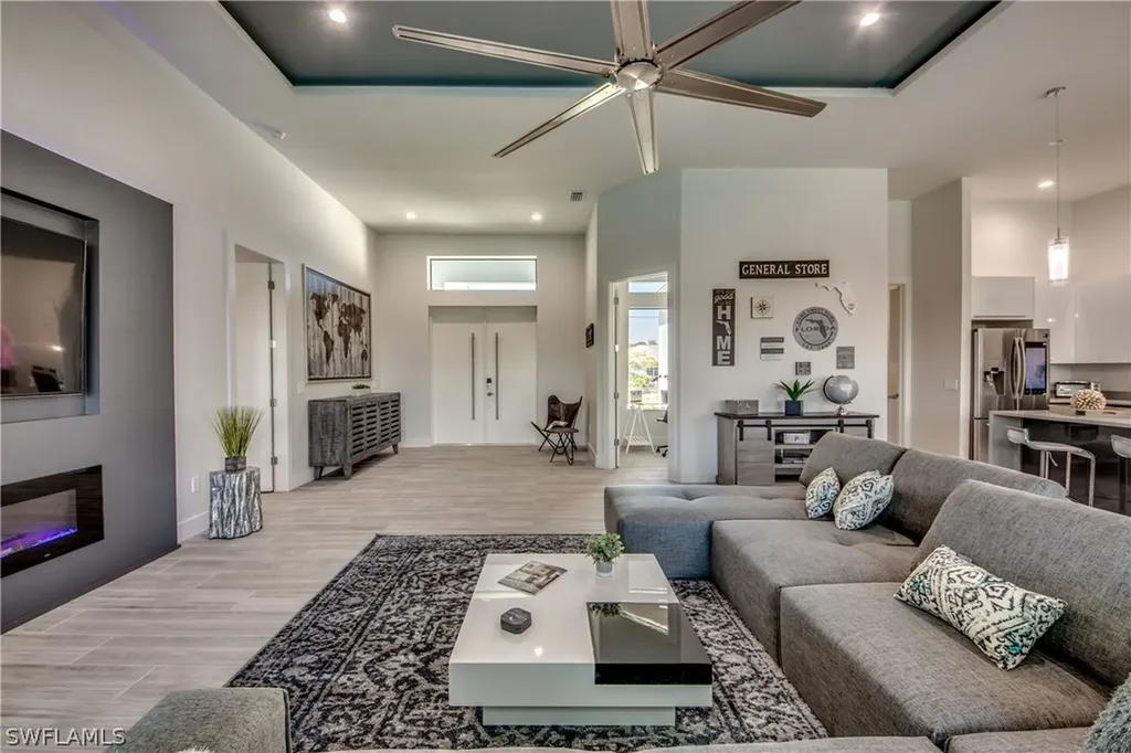 1502 SW 28th Street Cape Coral FL 33914