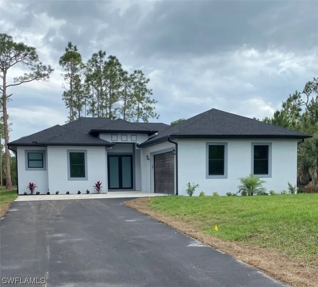 1930 22nd Avenue NE Naples FL 34120