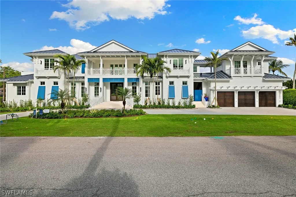 2131 Marina Drive Naples FL 34102