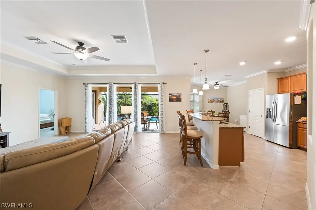 2094 Satsuma Lane Naples FL 34120