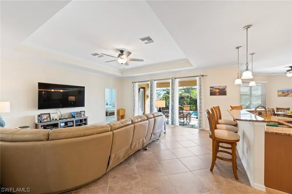 2094 Satsuma Lane Naples FL 34120