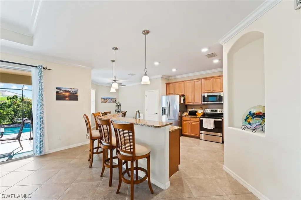 2094 Satsuma Lane Naples FL 34120
