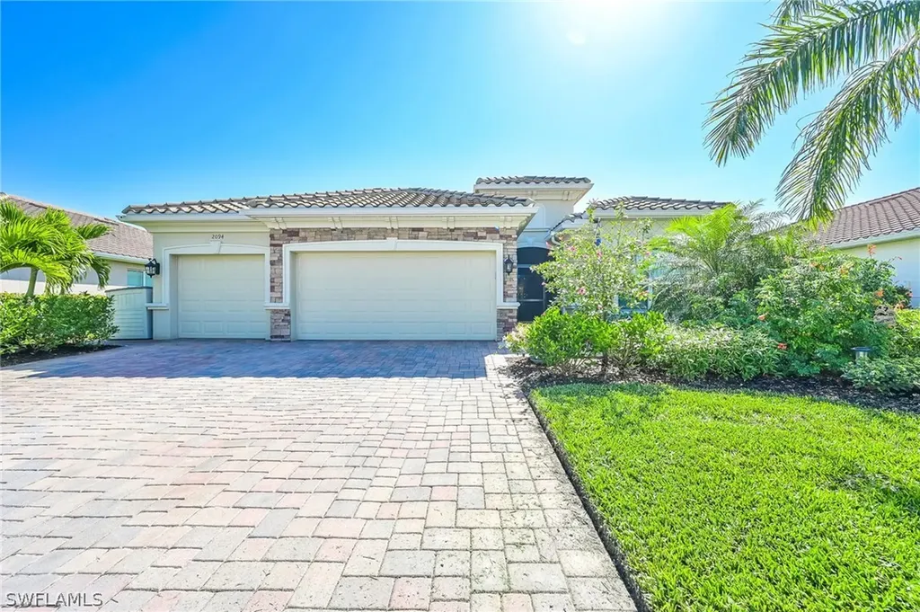 2094 Satsuma Lane Naples FL 34120