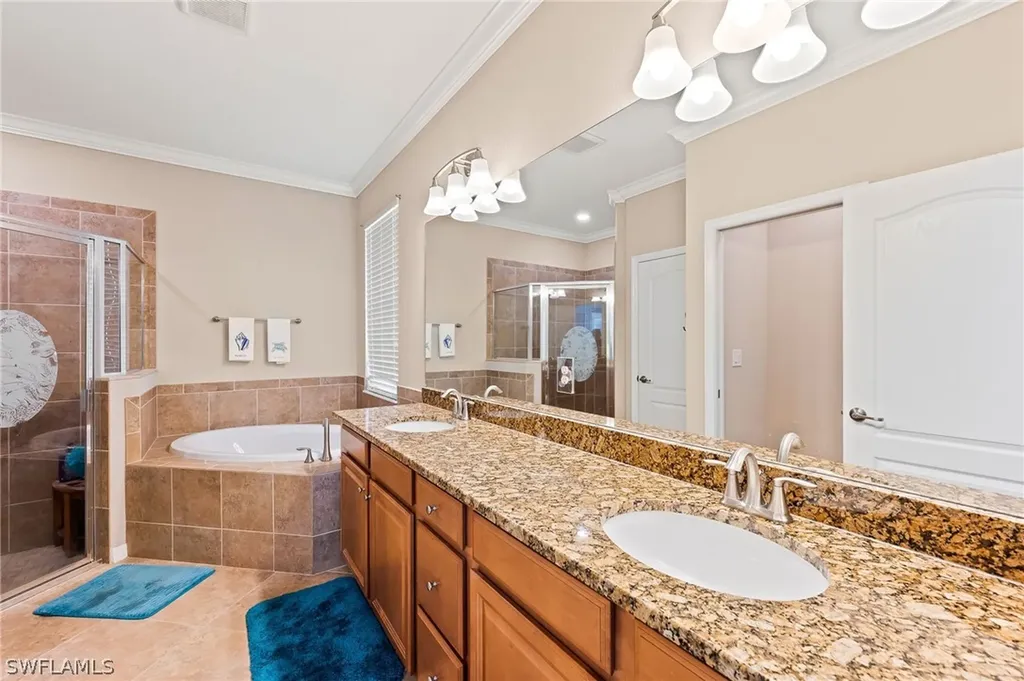 2094 Satsuma Lane Naples FL 34120