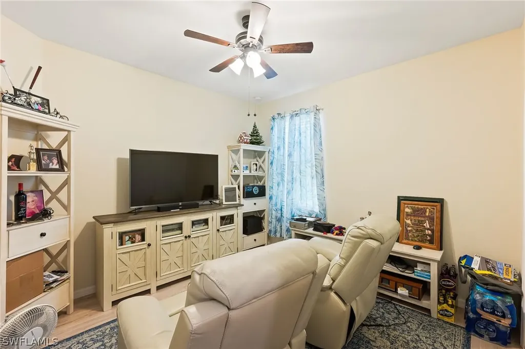 2094 Satsuma Lane Naples FL 34120