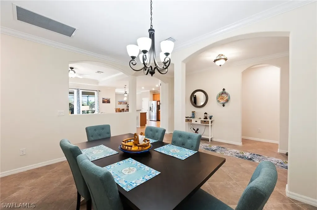 2094 Satsuma Lane Naples FL 34120
