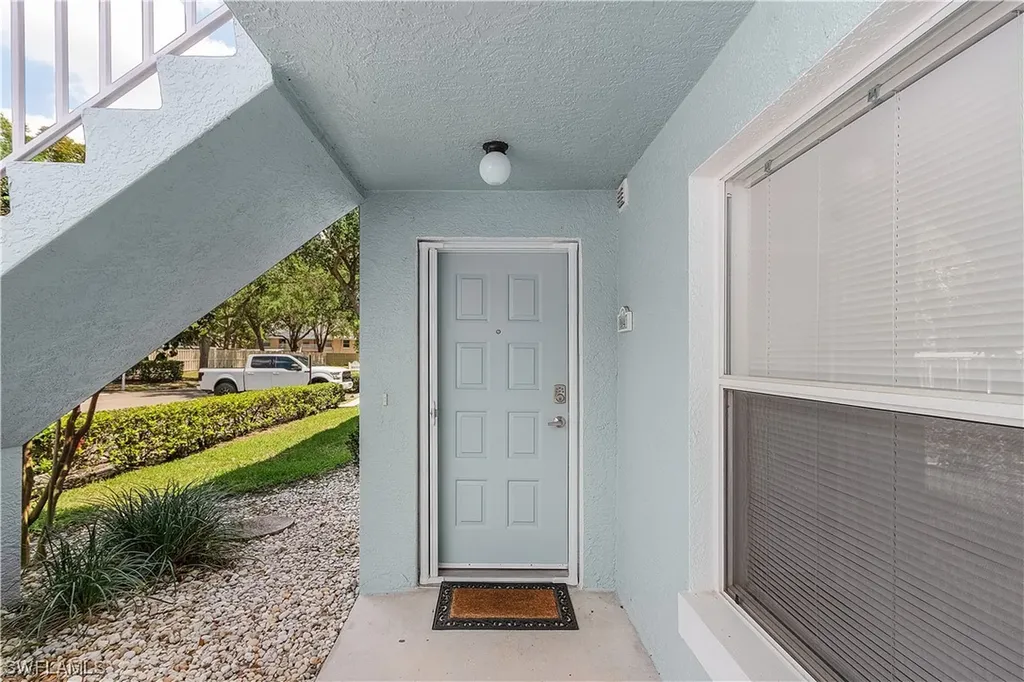157 Wading Bird Circle E Naples FL 34110