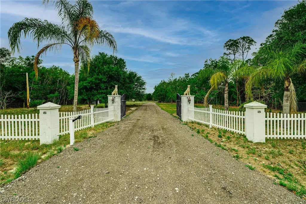 12330 Shawnee Road Fort Myers FL 33913