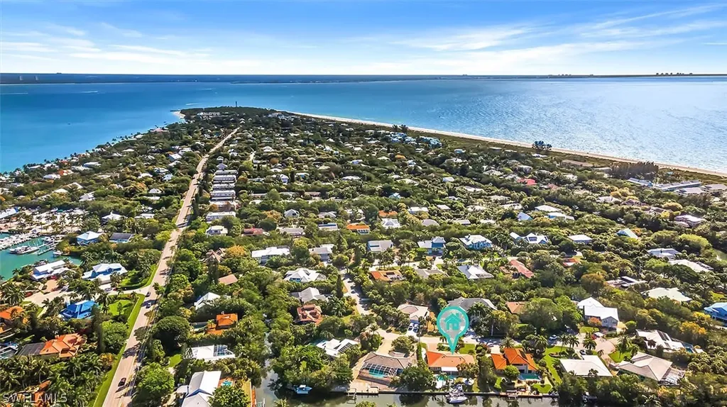 746 Windlass Way Sanibel FL 33957