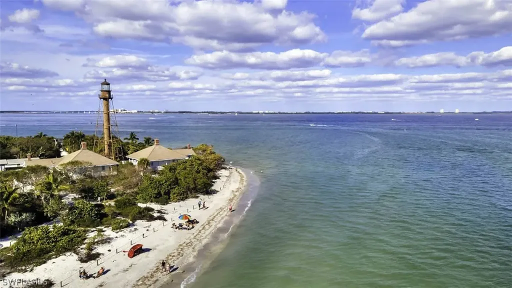 746 Windlass Way Sanibel FL 33957