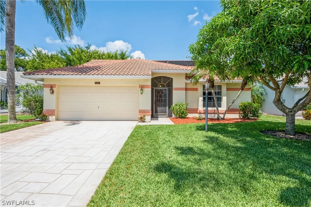 161 Saint James Way Naples FL 34104