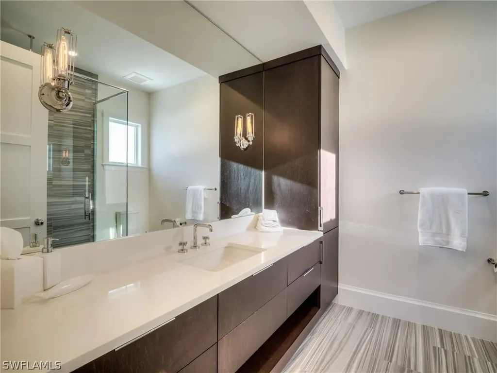 621 7th Street N Naples FL 34102