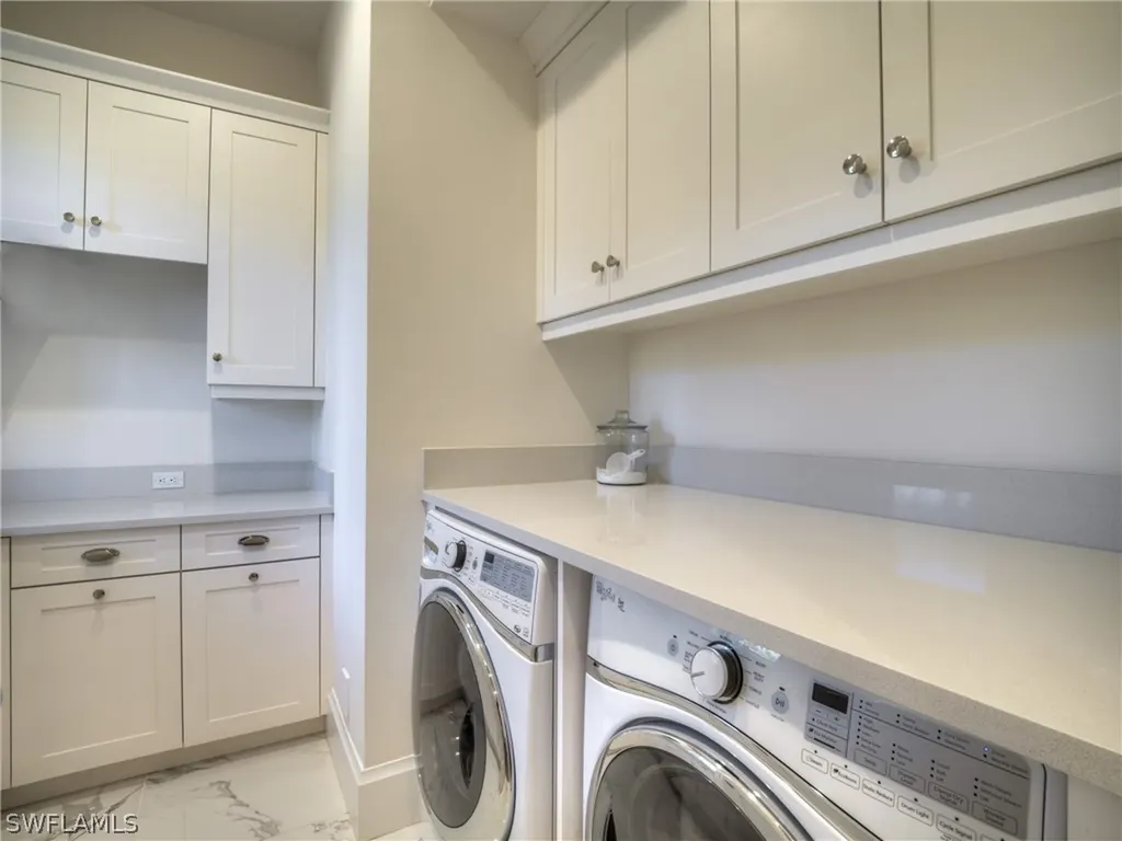621 7th Street N Naples FL 34102