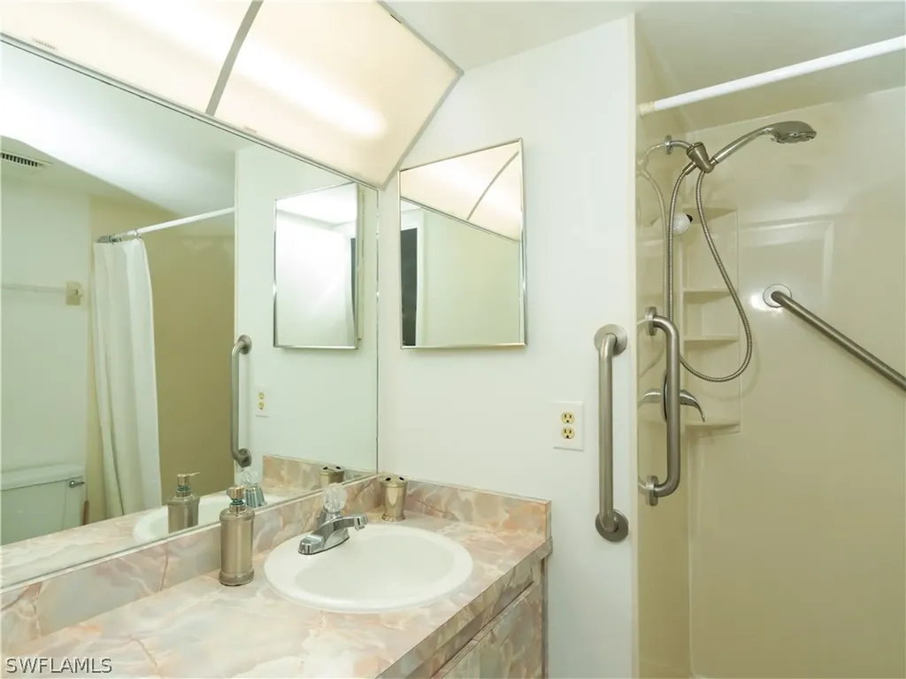 499 Forest Lakes Boulevard Naples FL 34105