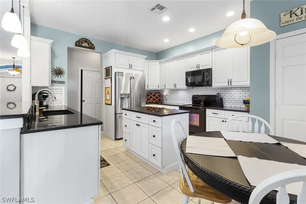 9020 Pittsburgh Boulevard Fort Myers FL 33967