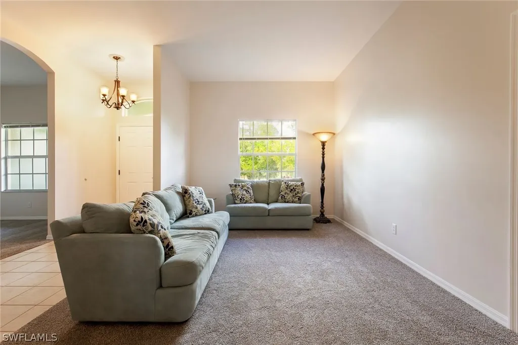3720 35th Avenue NE Naples FL 34120