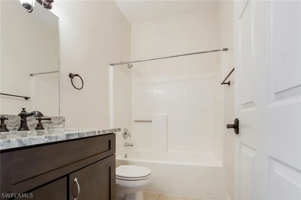 3720 35th Avenue NE Naples FL 34120