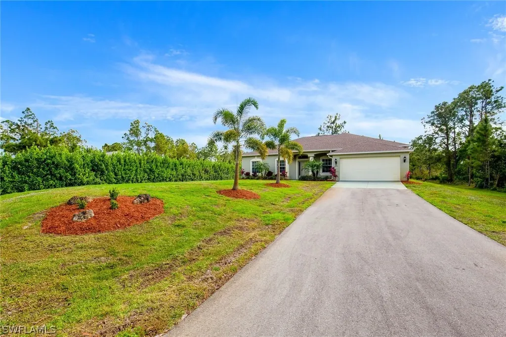 3720 35th Avenue NE Naples FL 34120